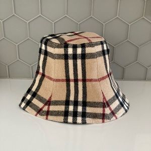 Vintage Burberry lampshade bucket hat